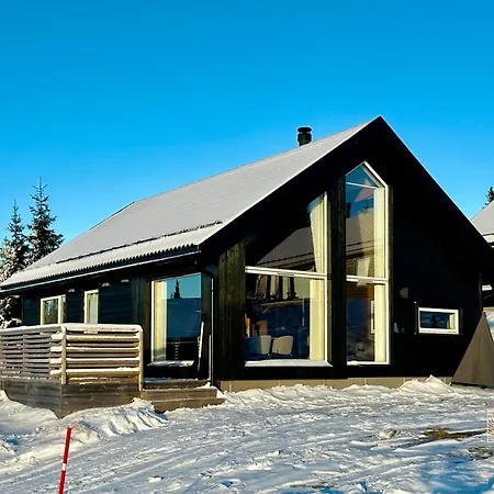 Hébergement de vacances Cozy On Sjusjolia By The Trail Network Sauna *